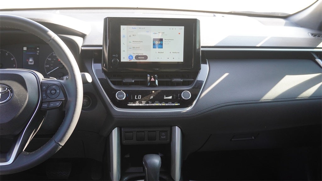 2024 Toyota Corolla Cross Hybrid SE