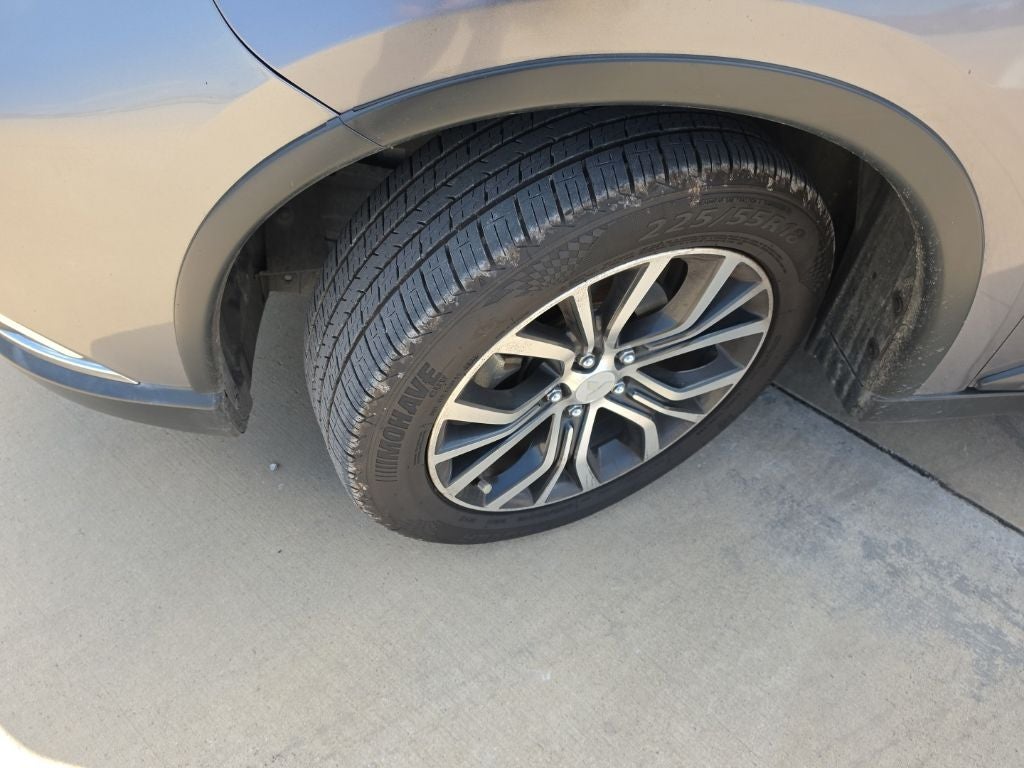 2018 Mitsubishi Outlander ES