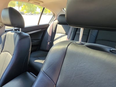 2015 INFINITI Q40 Base
