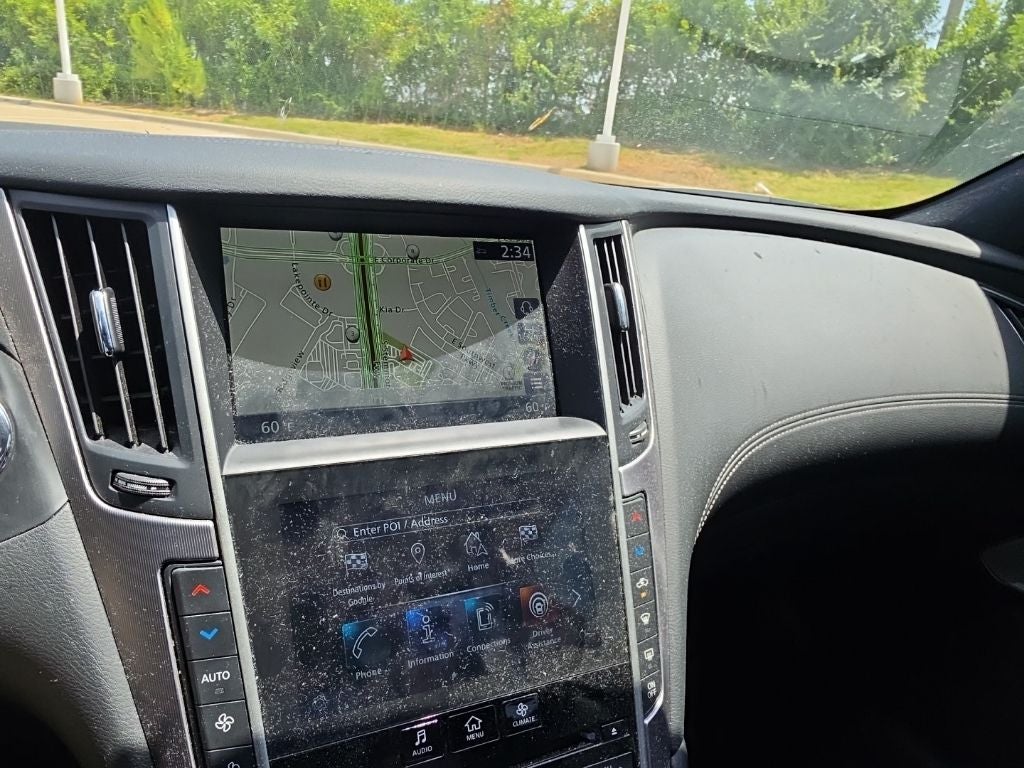 2022 INFINITI Q60 LUXE