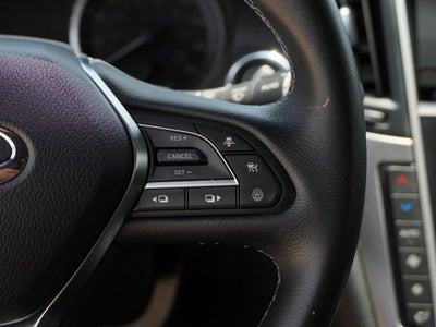 2022 INFINITI Q60 LUXE