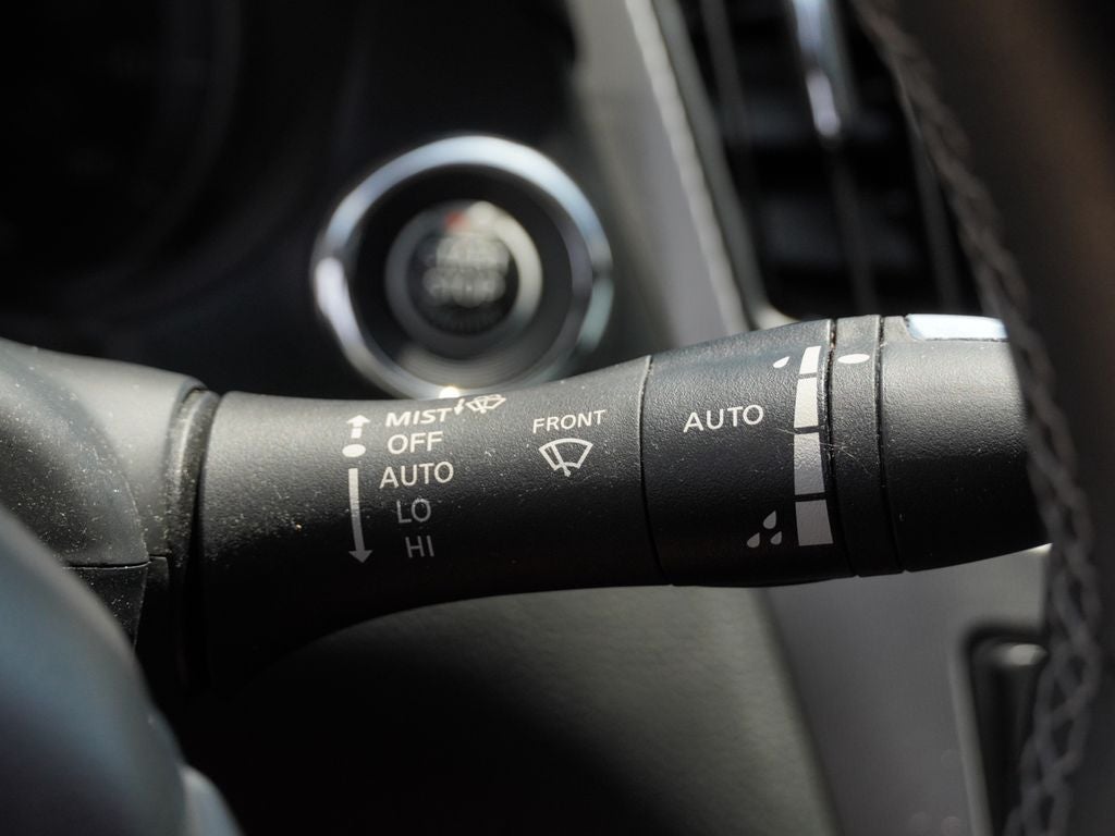 2022 INFINITI Q60 LUXE