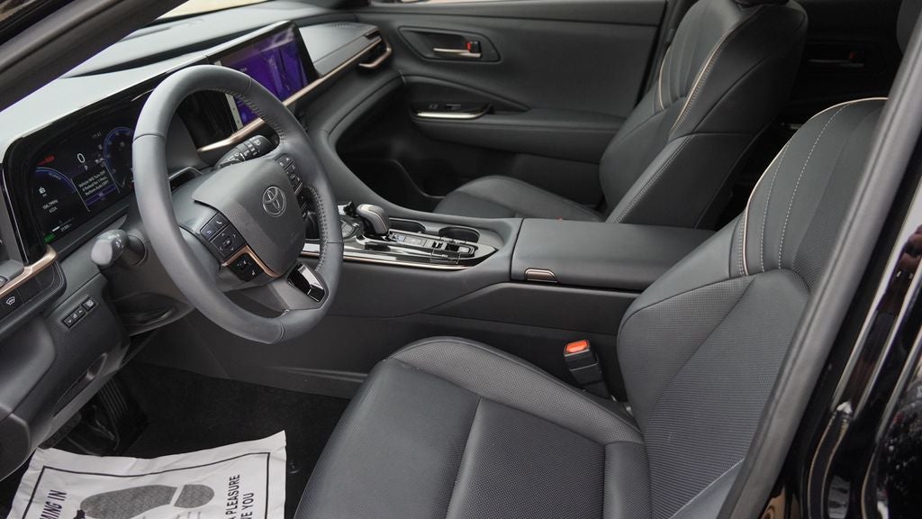 2025 Toyota Crown Signia Limited