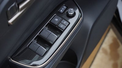 2025 Toyota Crown Signia Limited