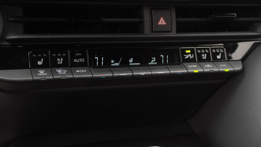 2025 Toyota Crown Signia Limited