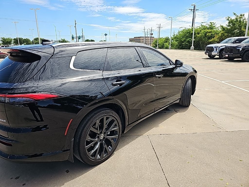 2025 Toyota Crown Signia Limited