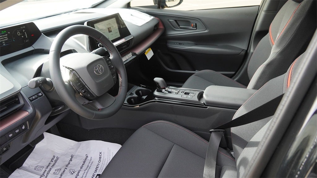 2026 Toyota Prius Plug-In Hybrid SE