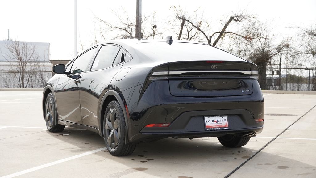 2026 Toyota Prius Plug-In Hybrid SE