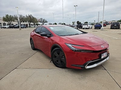 2025 Toyota Prius Plug-In Hybrid SE