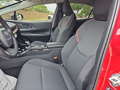 2025 Toyota Prius Plug-In Hybrid SE