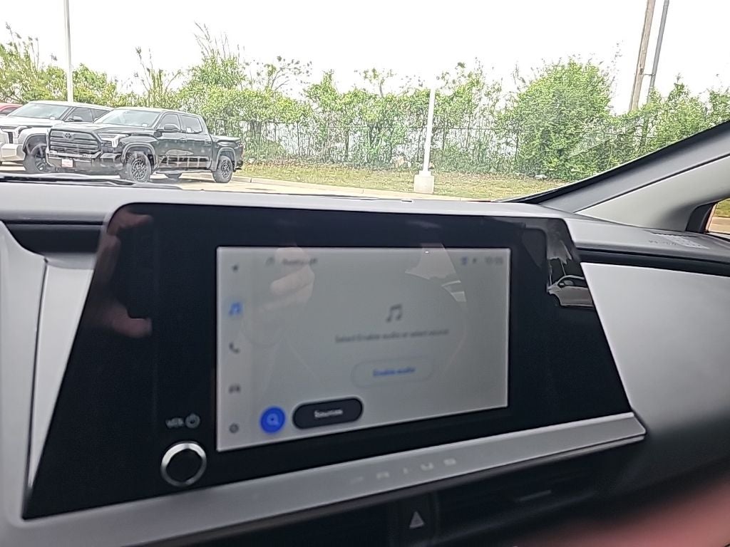 2025 Toyota Prius Plug-In Hybrid SE