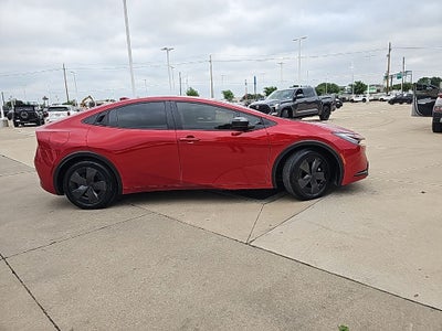 2025 Toyota Prius Plug-In Hybrid SE