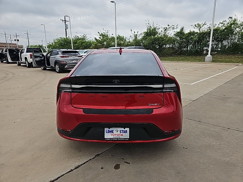 2025 Toyota Prius Plug-In Hybrid SE