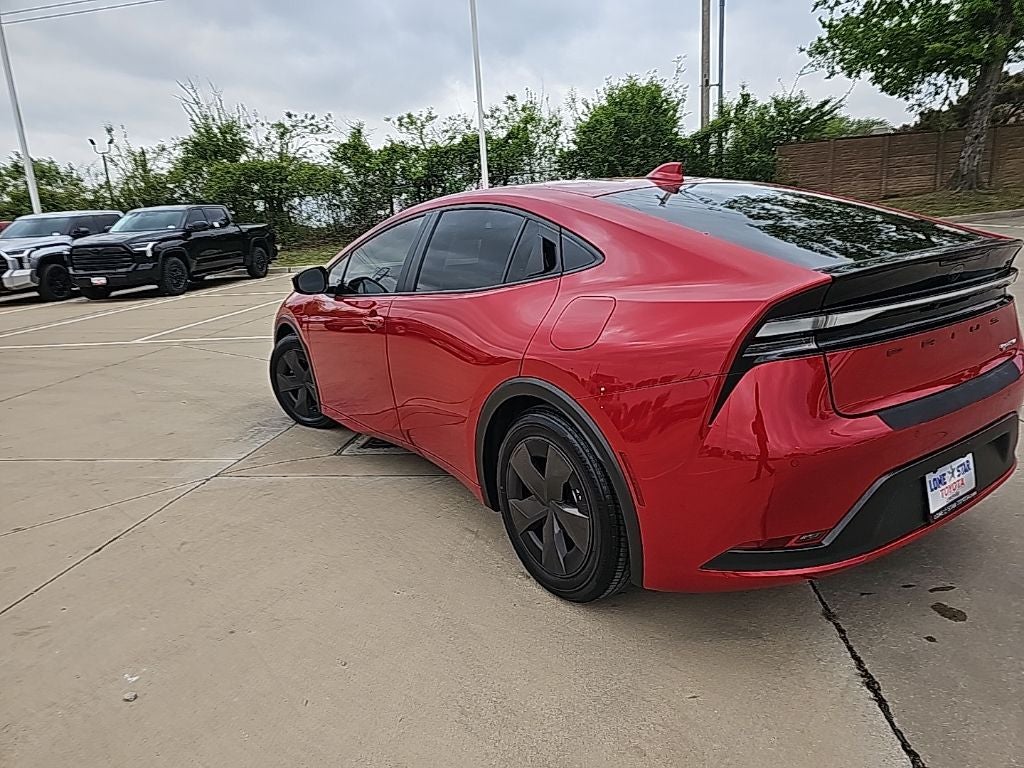 2025 Toyota Prius Plug-In Hybrid SE