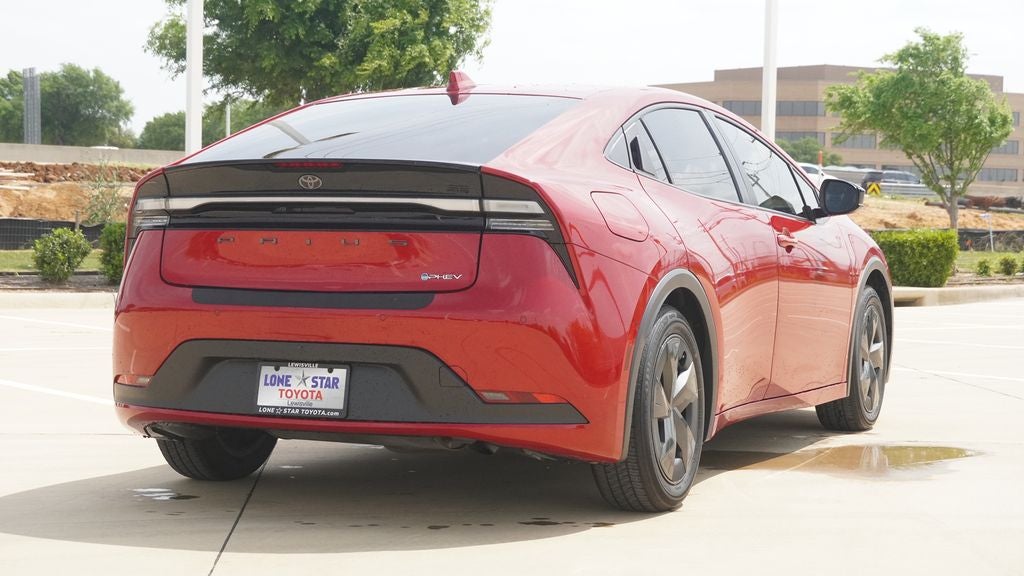 2025 Toyota Prius Plug-In Hybrid SE