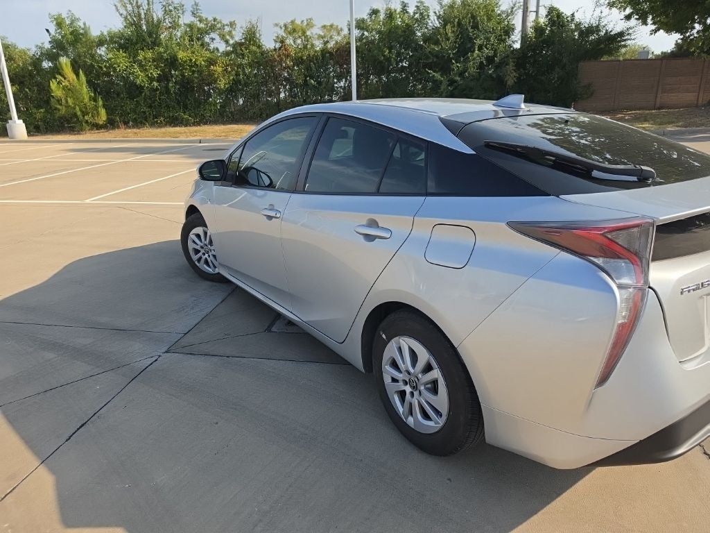 2016 Toyota Prius Two