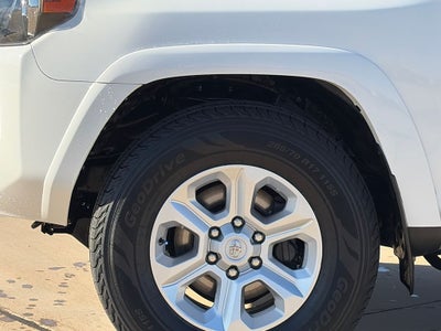 2024 Toyota 4Runner SR5