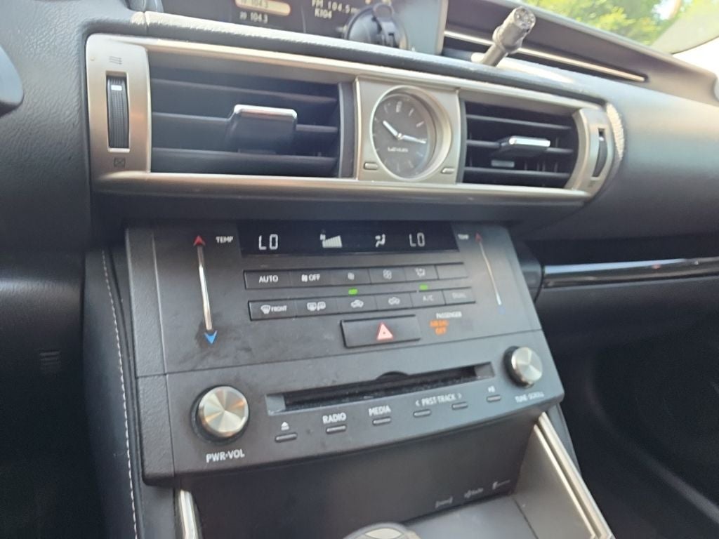 2016 Lexus IS 200t