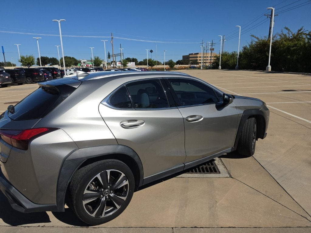 2020 Lexus UX 200 Base