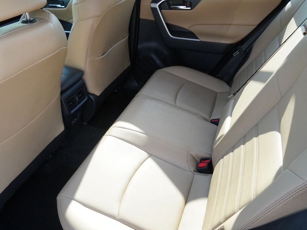 2022 Toyota RAV4 Hybrid XLE Premium