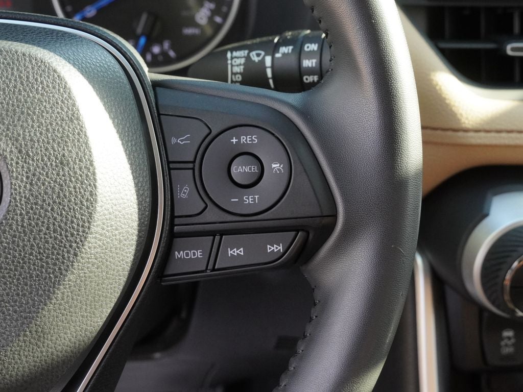 2022 Toyota RAV4 Hybrid XLE Premium