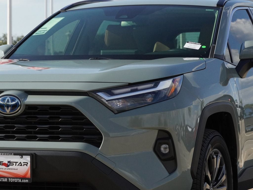 2022 Toyota RAV4 Hybrid XLE Premium