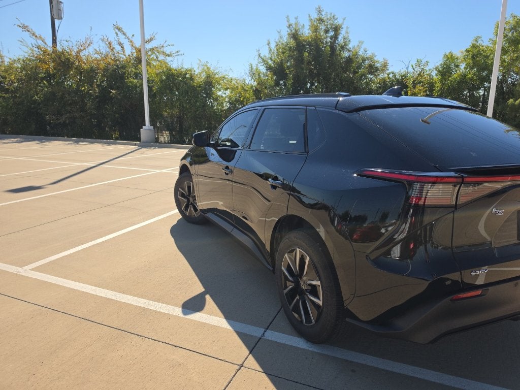 2026 Toyota bZ XLE Plus