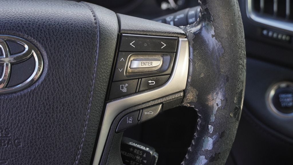 2016 Toyota Land Cruiser Base