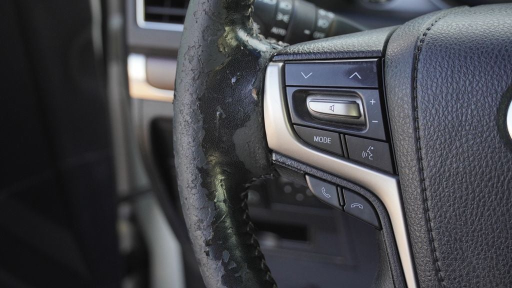 2016 Toyota Land Cruiser Base