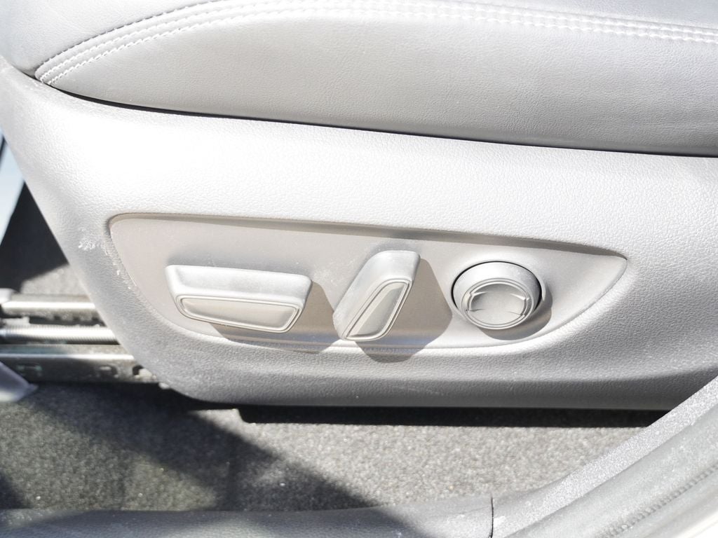 2025 Toyota RAV4 Hybrid Limited