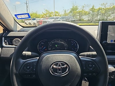 2025 Toyota RAV4 Hybrid LE