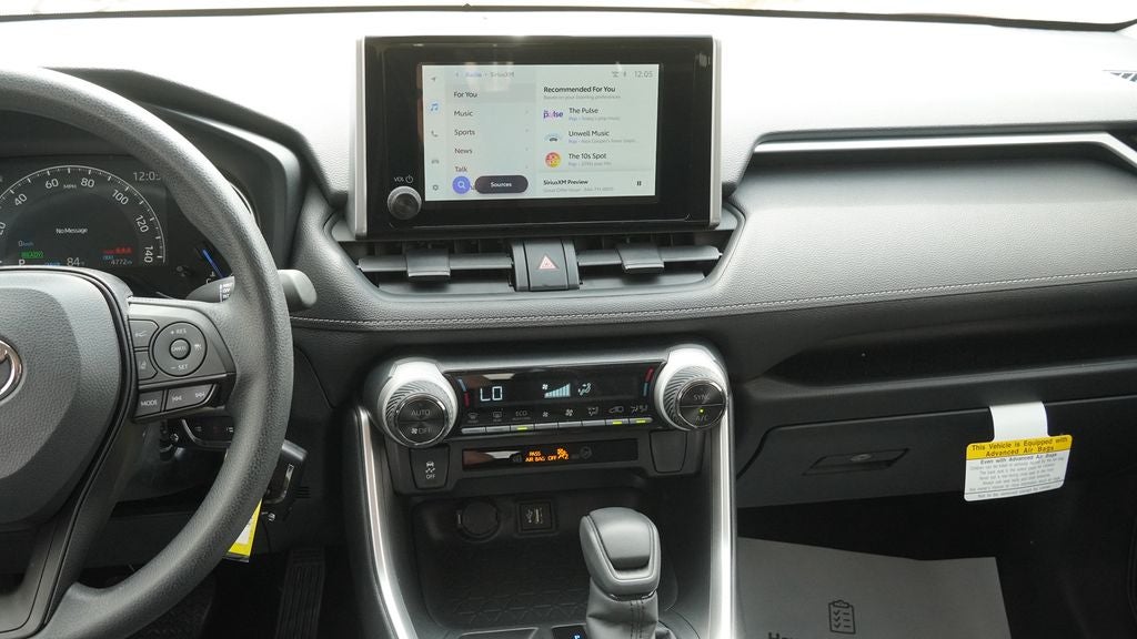 2025 Toyota RAV4 Hybrid LE