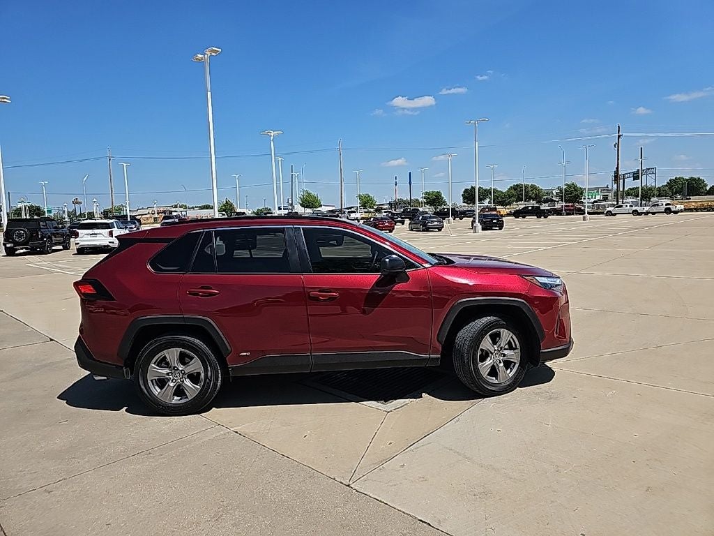 2025 Toyota RAV4 Hybrid LE