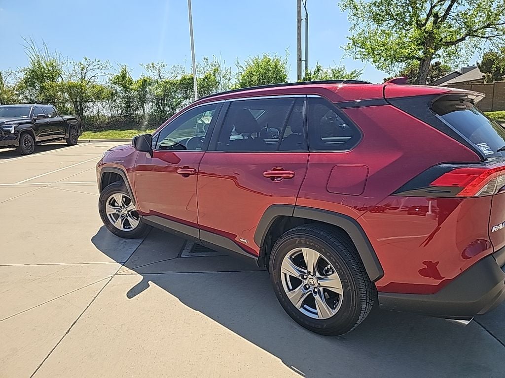 2025 Toyota RAV4 Hybrid LE