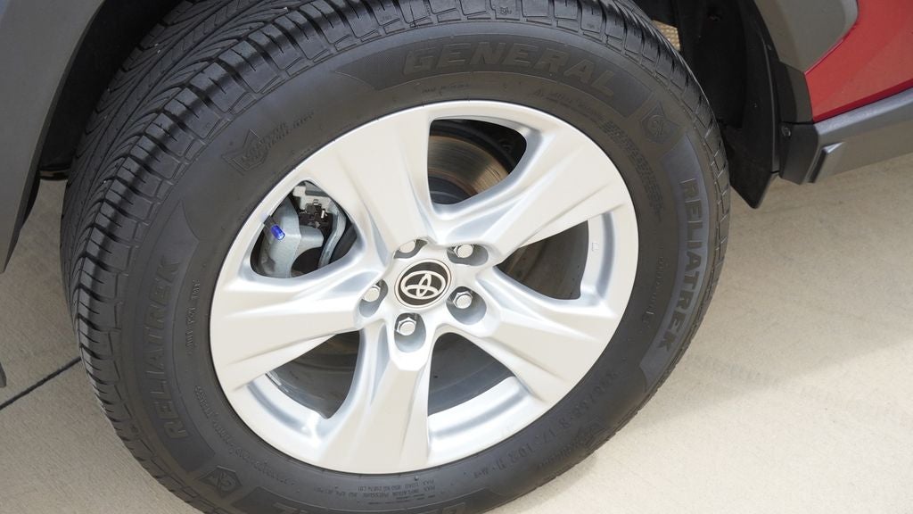 2020 Toyota RAV4 Hybrid XLE