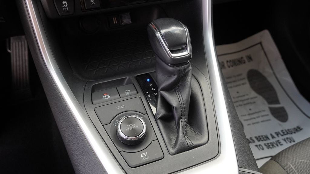 2020 Toyota RAV4 Hybrid XLE