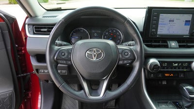 2020 Toyota RAV4 Hybrid XLE
