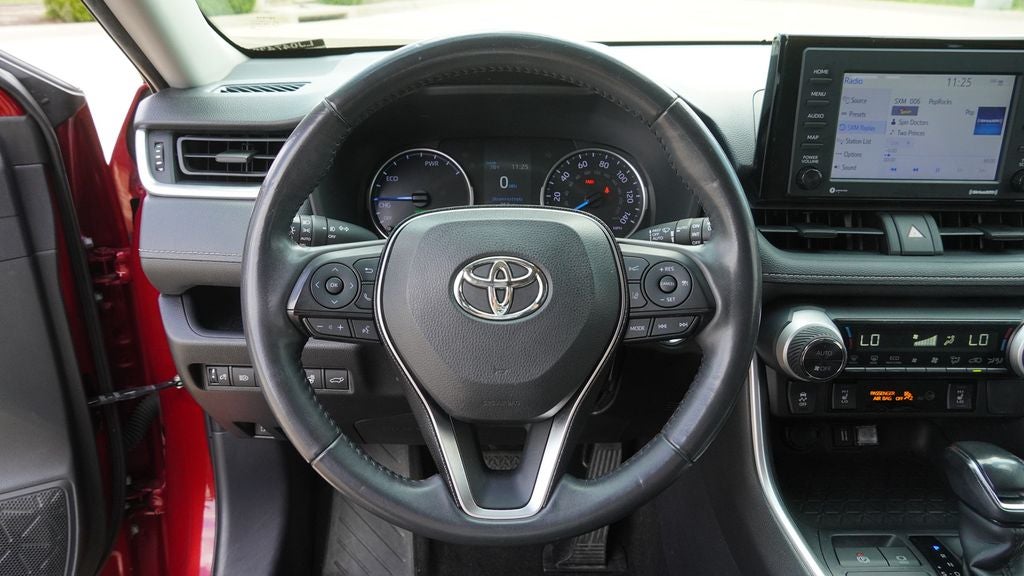 2020 Toyota RAV4 Hybrid XLE