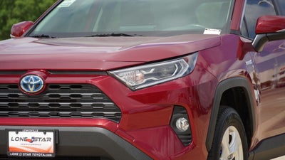 2020 Toyota RAV4 Hybrid XLE