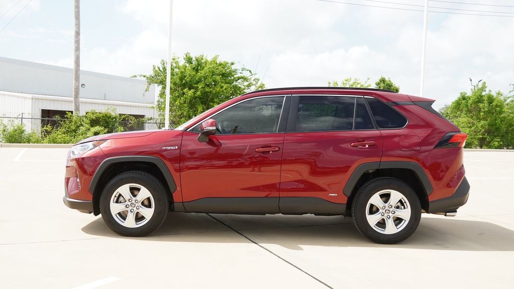 2020 Toyota RAV4 Hybrid XLE