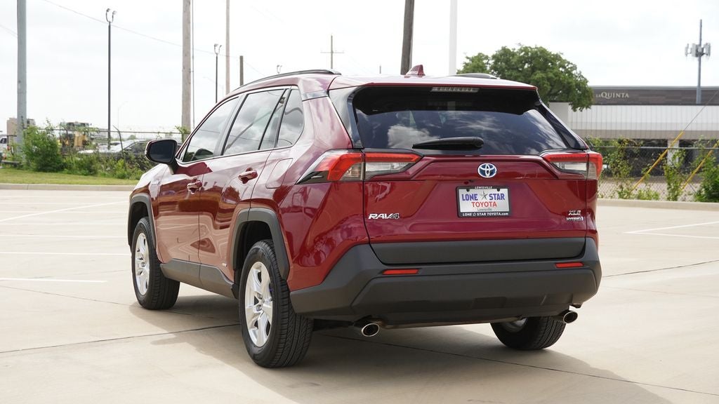 2020 Toyota RAV4 Hybrid XLE