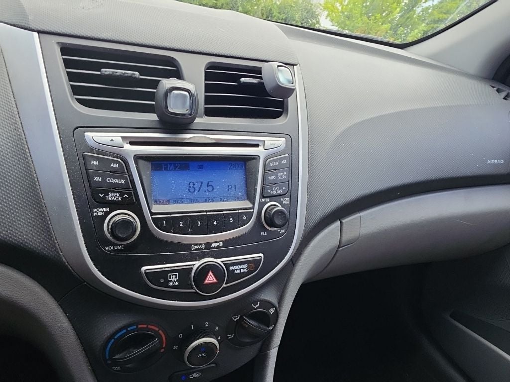 2013 Hyundai Accent GS