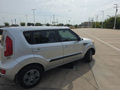 2013 Kia Soul Base