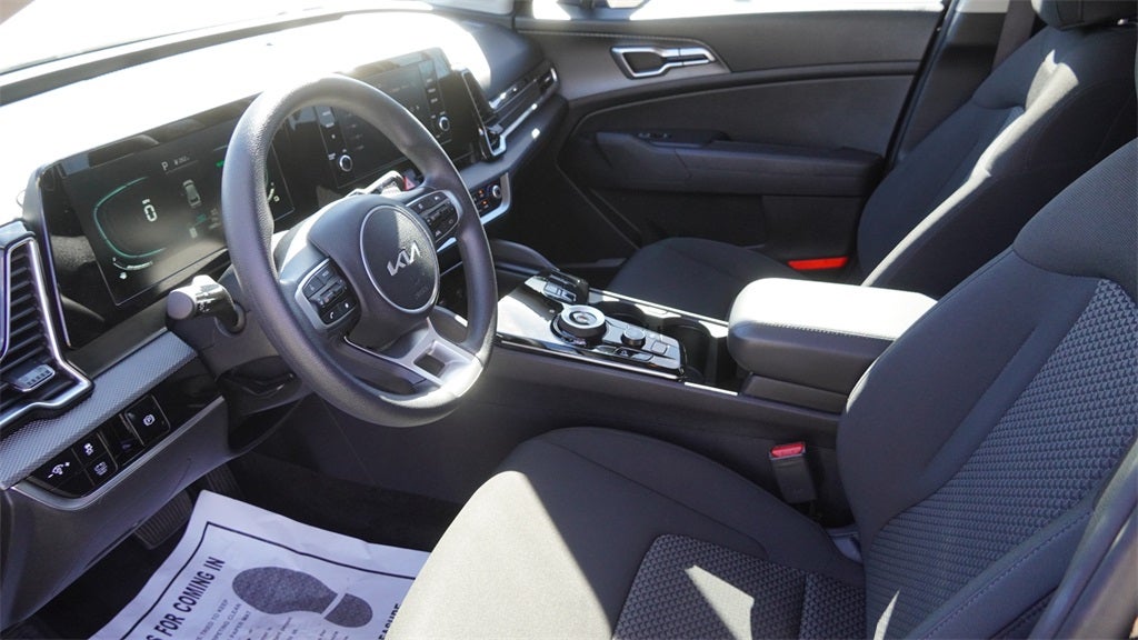 2024 Kia Sportage Hybrid LX