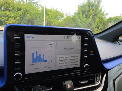 2022 Toyota C-HR XLE
