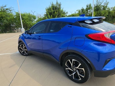2022 Toyota C-HR XLE