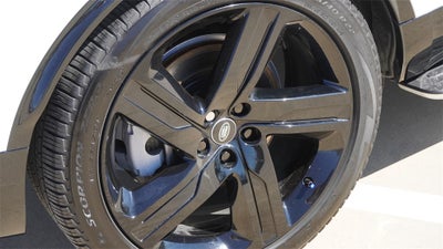 2025 Land Rover Discovery Dynamic SE