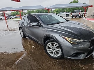 2018 INFINITI QX30 Luxury