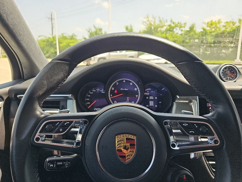 2021 Porsche Macan Turbo
