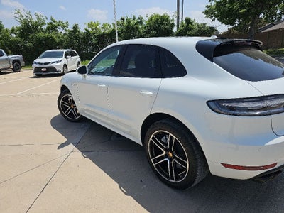 2021 Porsche Macan Turbo